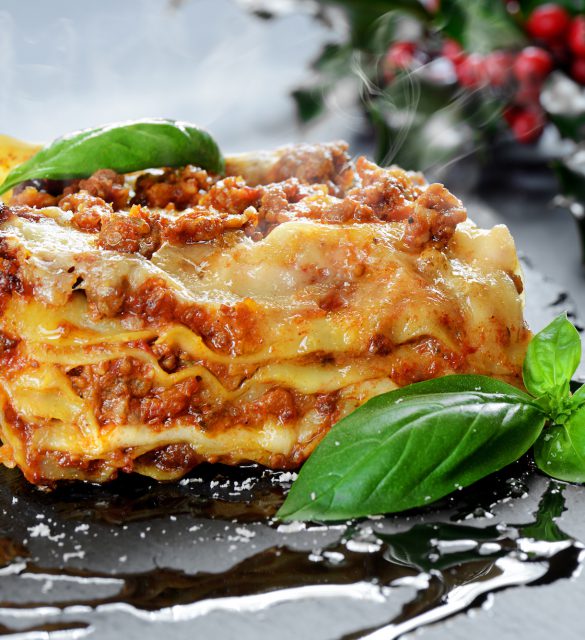 lasagne al forno fumanti - set Natalizio